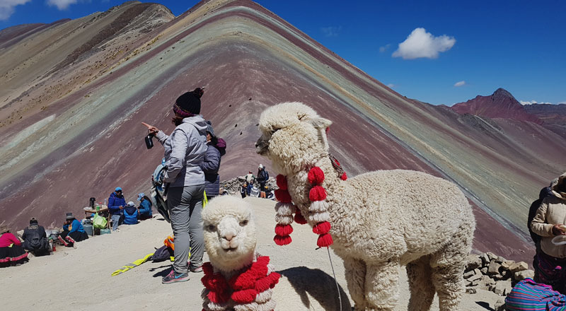 rainbow mountain Peru